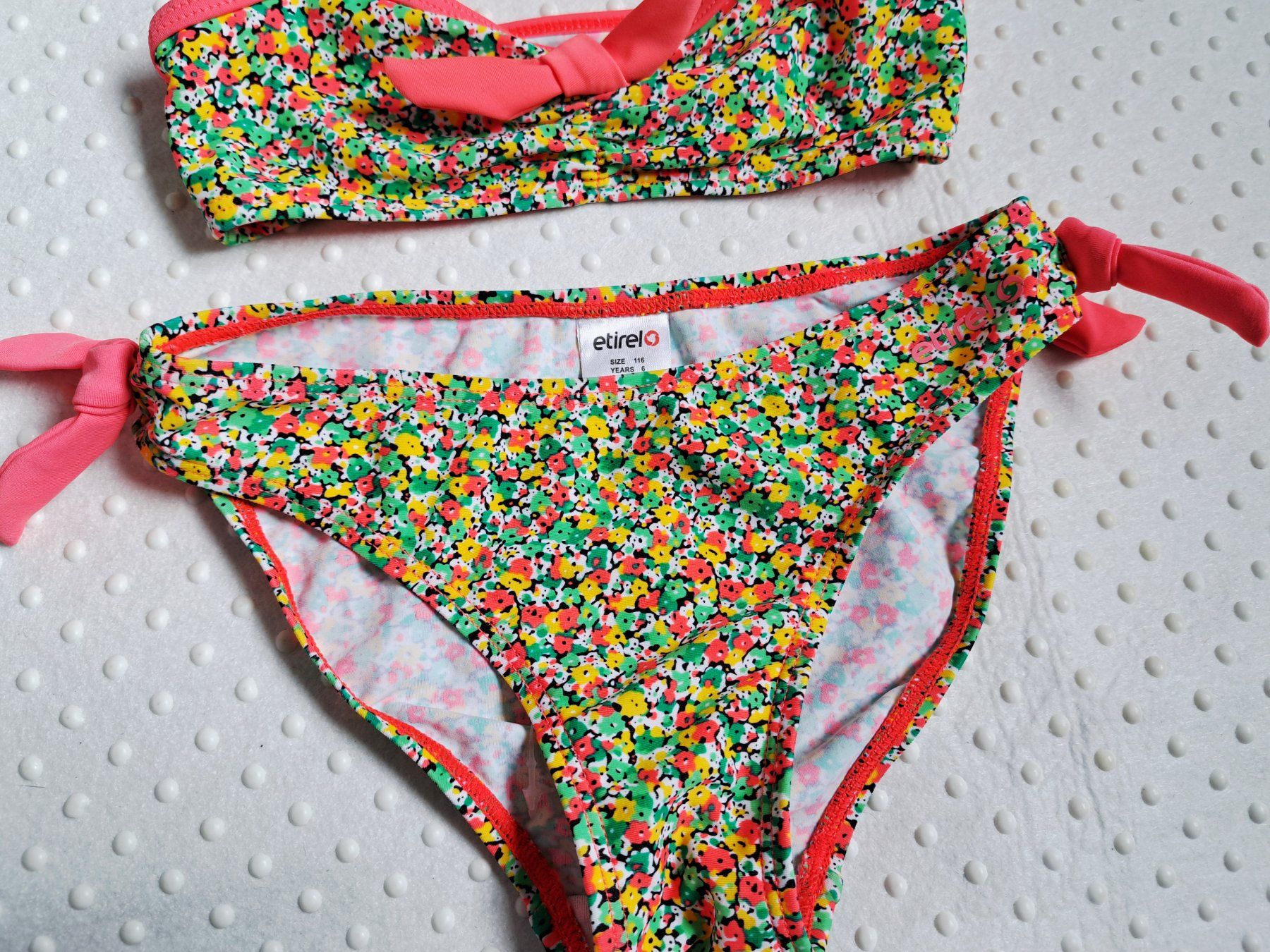 Badekleider & Bikinis: NEU! Etirel Bikini, Gr. 116, Blumenmuster – Neu und originalverpackt aus Gysenstein von joshuas81 1