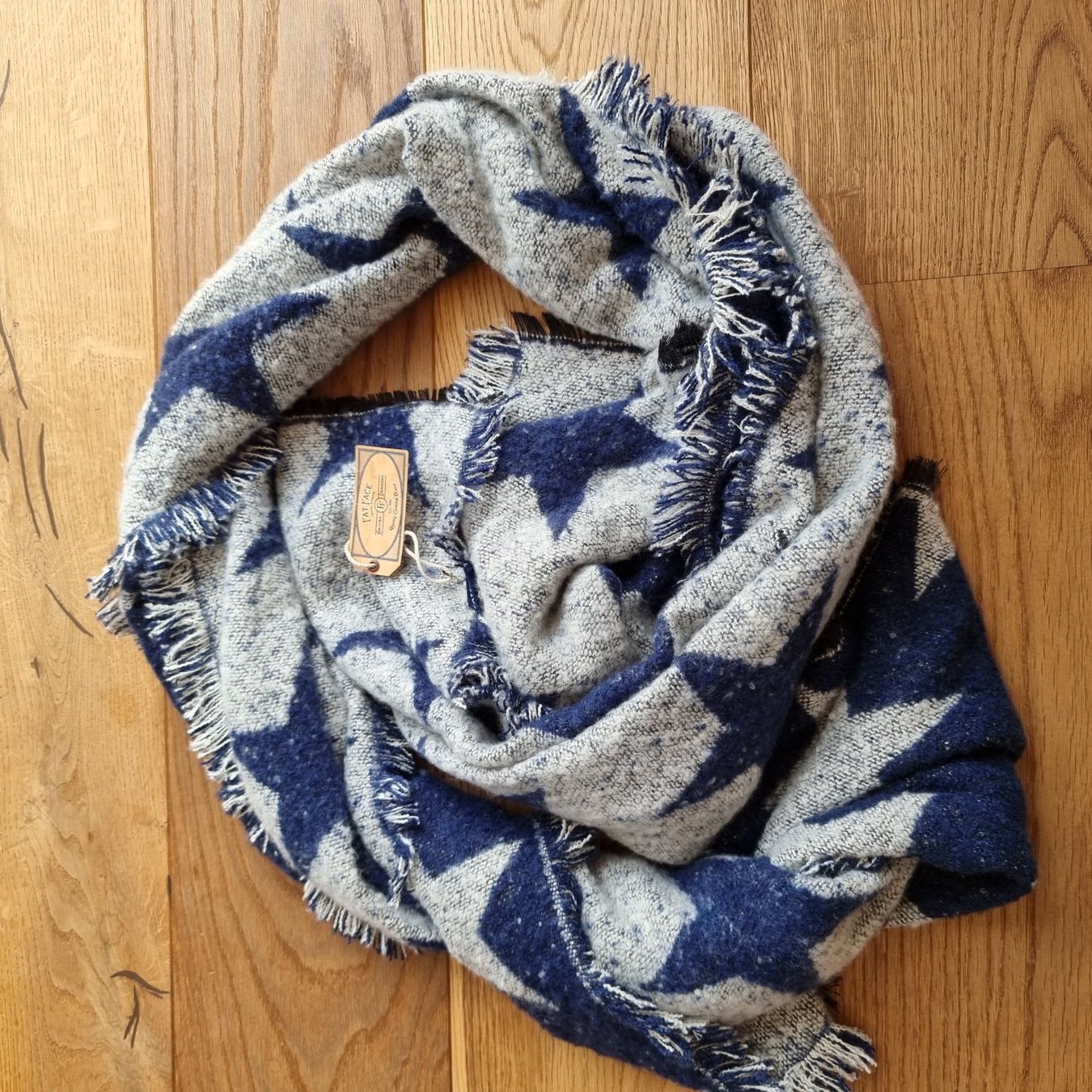 Foulard & Sciarpe: Winterschal, schal, neu, damen schal – Nuovo e nell'imballaggio originale da Gammen venduto da home_brocki 1