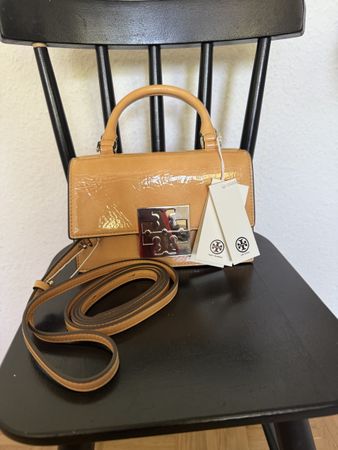 Tory Burch handbag, leather, brand new, stylish summer!