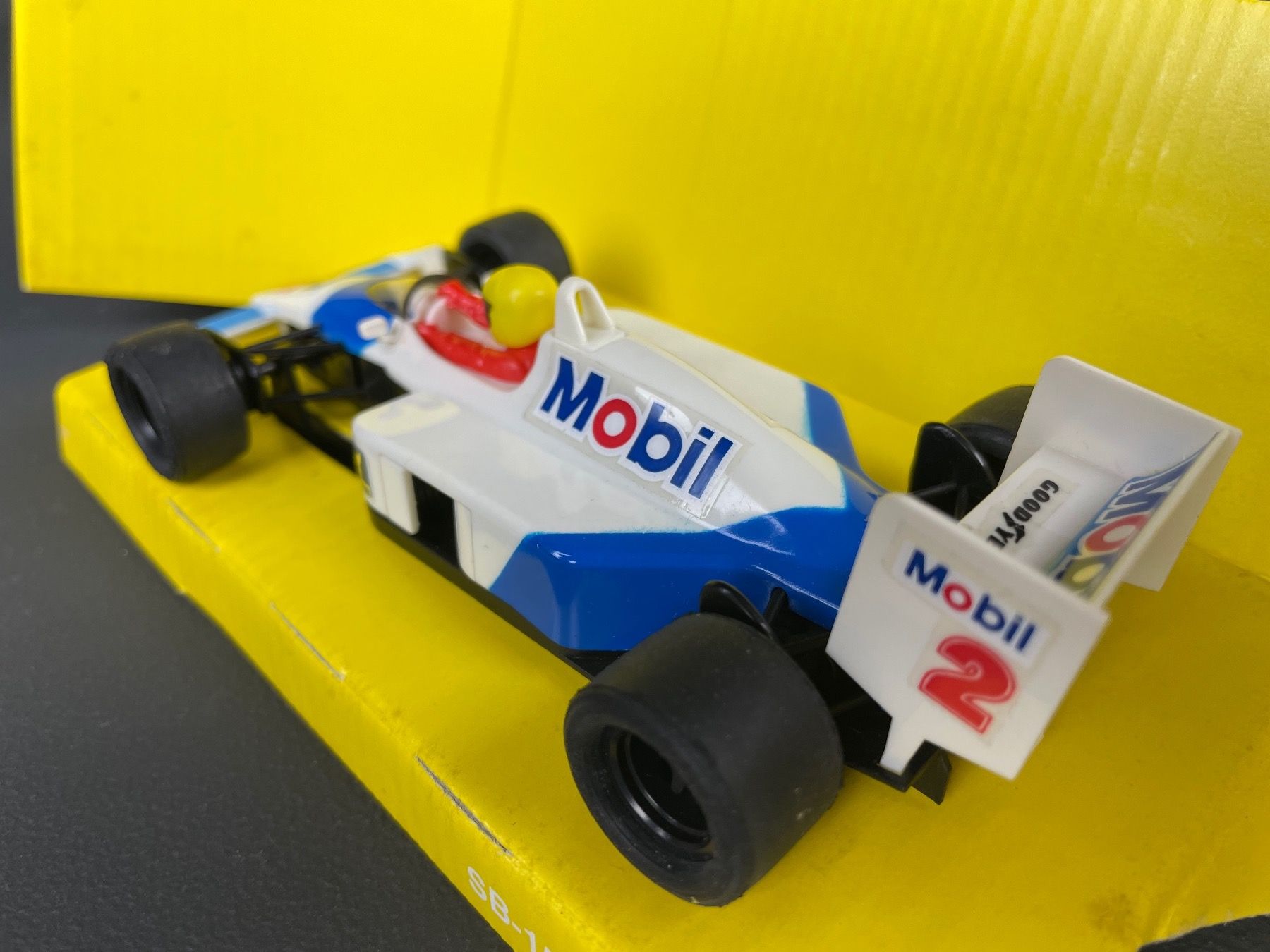 Carrera Piste: Scalextric Exin  8354 Formula Indy Mobil #2 – Nuovo (secondo la descrizione) da Genthod venduto da lightyear63 3