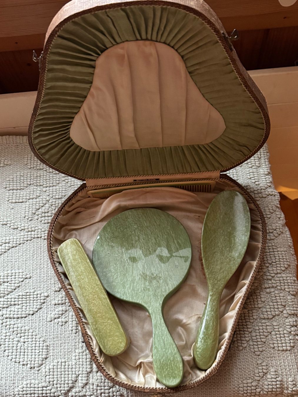 Accessori per capelli: Waschtisch Set 1940 Zelluloid grün – Usato da Grabs venduto da Antik-Vintage 1