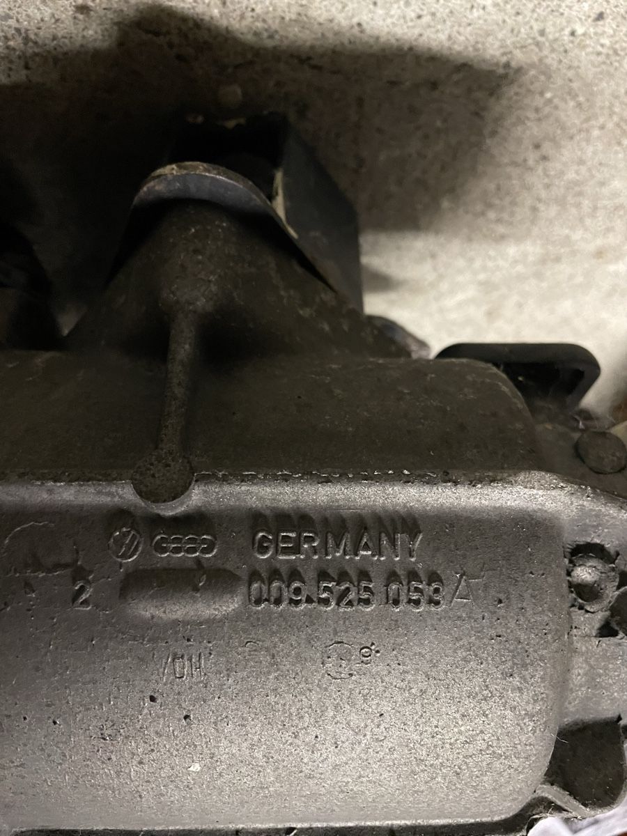 VW Tutti pezzi di ricambio auto: Achsantrieb von VW Golf 3 VR6 Syncro – Usato da Bever venduto da Gianni85 4