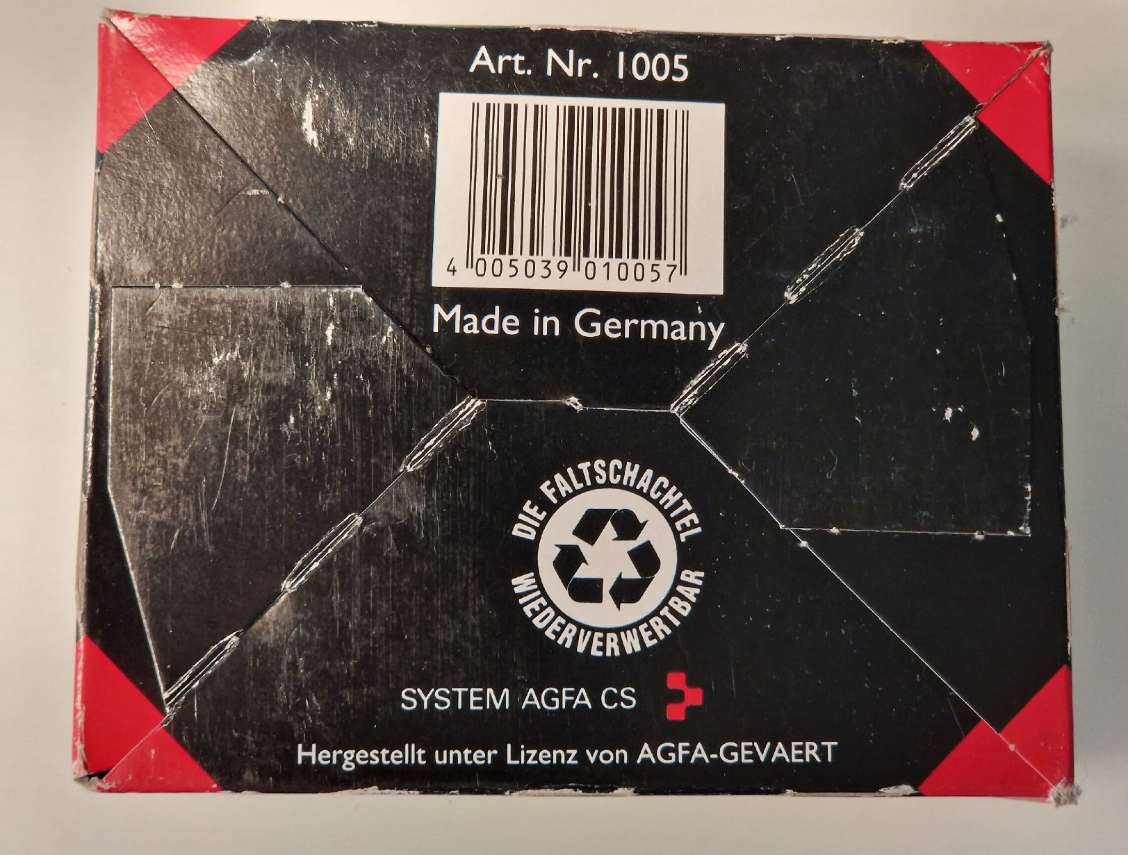 Laboratorio & Camera oscura: 100 neue Reflecta Diarahmen - originalverpackt – Nuovo e nell'imballaggio originale da Küssnacht am Rigi venduto da Mika014 1