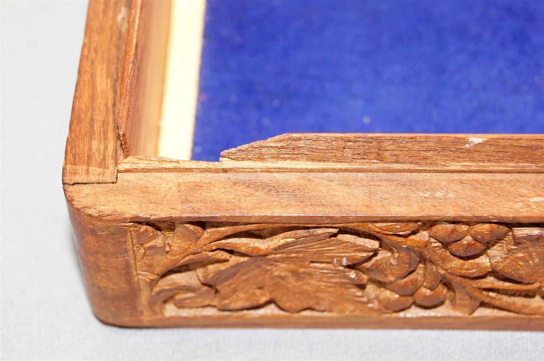 Barattoli: Antike Schatulle mit Weinblätter-Dekor – Usato da Geroldswil venduto da ARTEFACTO 4