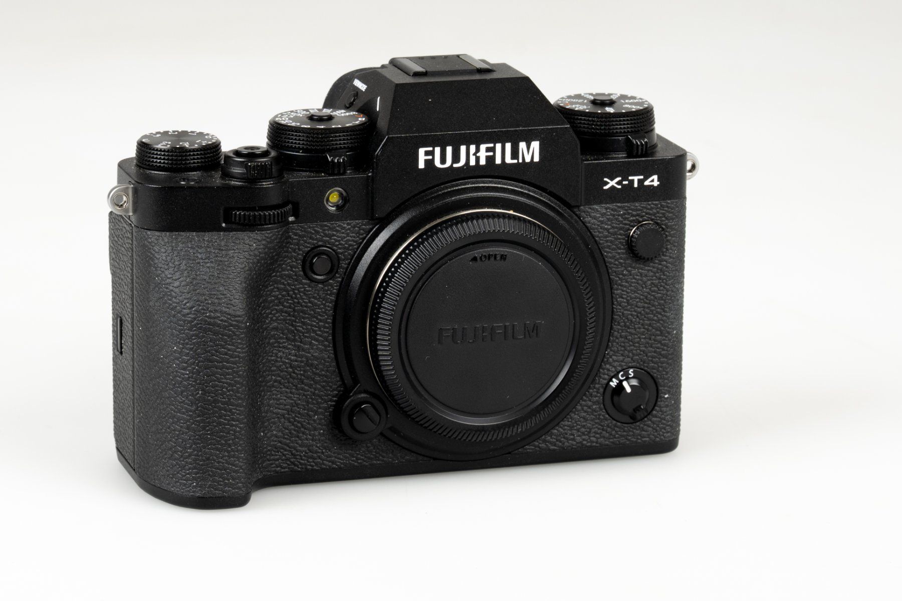 Fujifilm Fotocamera: FUJIFILM  X-T4 Body Schwarz – Nuovo (secondo la descrizione) da Fällanden venduto da Fotomorgenegg 1