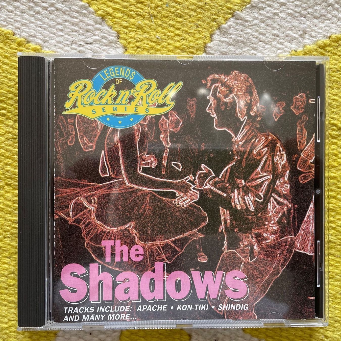 CDs: SHADOWS-LEGENDS OF ROCK N ROLL – Gebraucht aus Rorschacherberg von CD-Roli