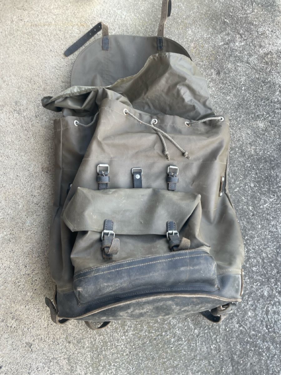 Schweizer Armee Zaini: Rucksack Militär – Usato da Wattenwil venduto da Donto_4 1