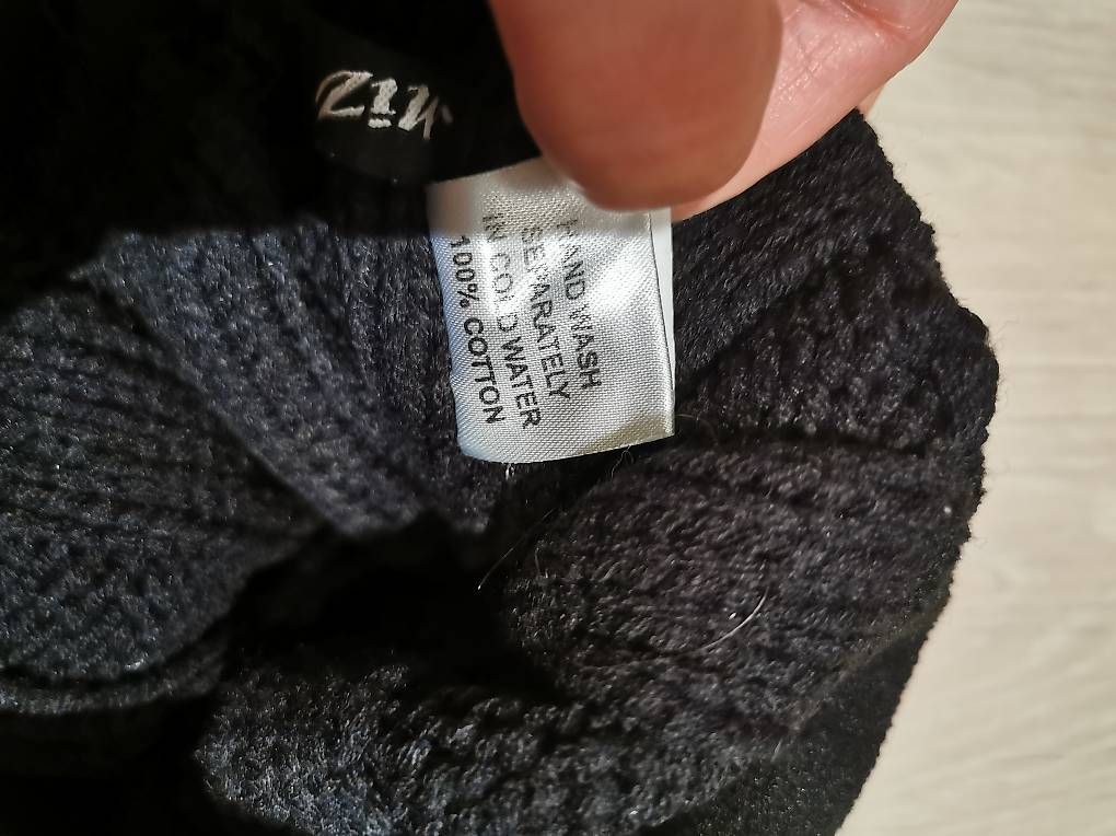 Copricapi, berretti & cappellini: Schwarze Mütze, 100% Baumwolle – Usato da Boltigen venduto da lito17 2