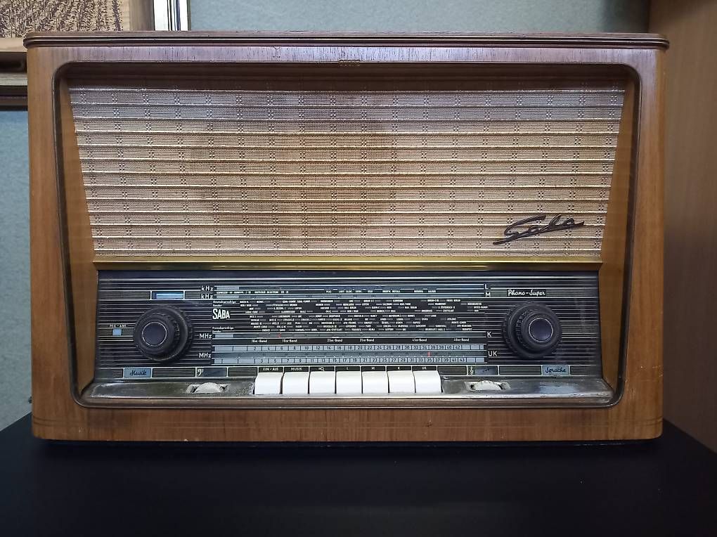 Saba Radio: Radio d'epoca SABA Phono-Super – Usato da Caslano venduto da ala_k8wb