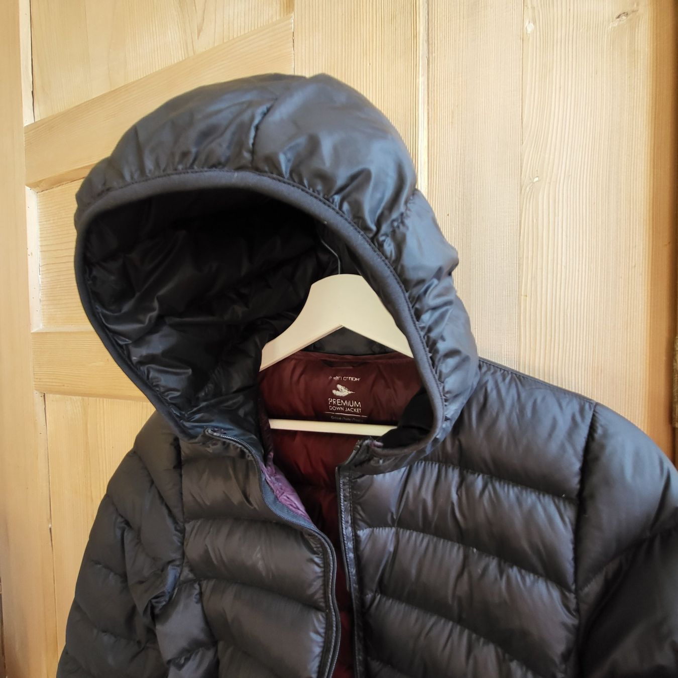 Giacche: Superleichte PREMIUM Daunenjacke Gr. S – Usato da Tägertschi venduto da TheChange 3