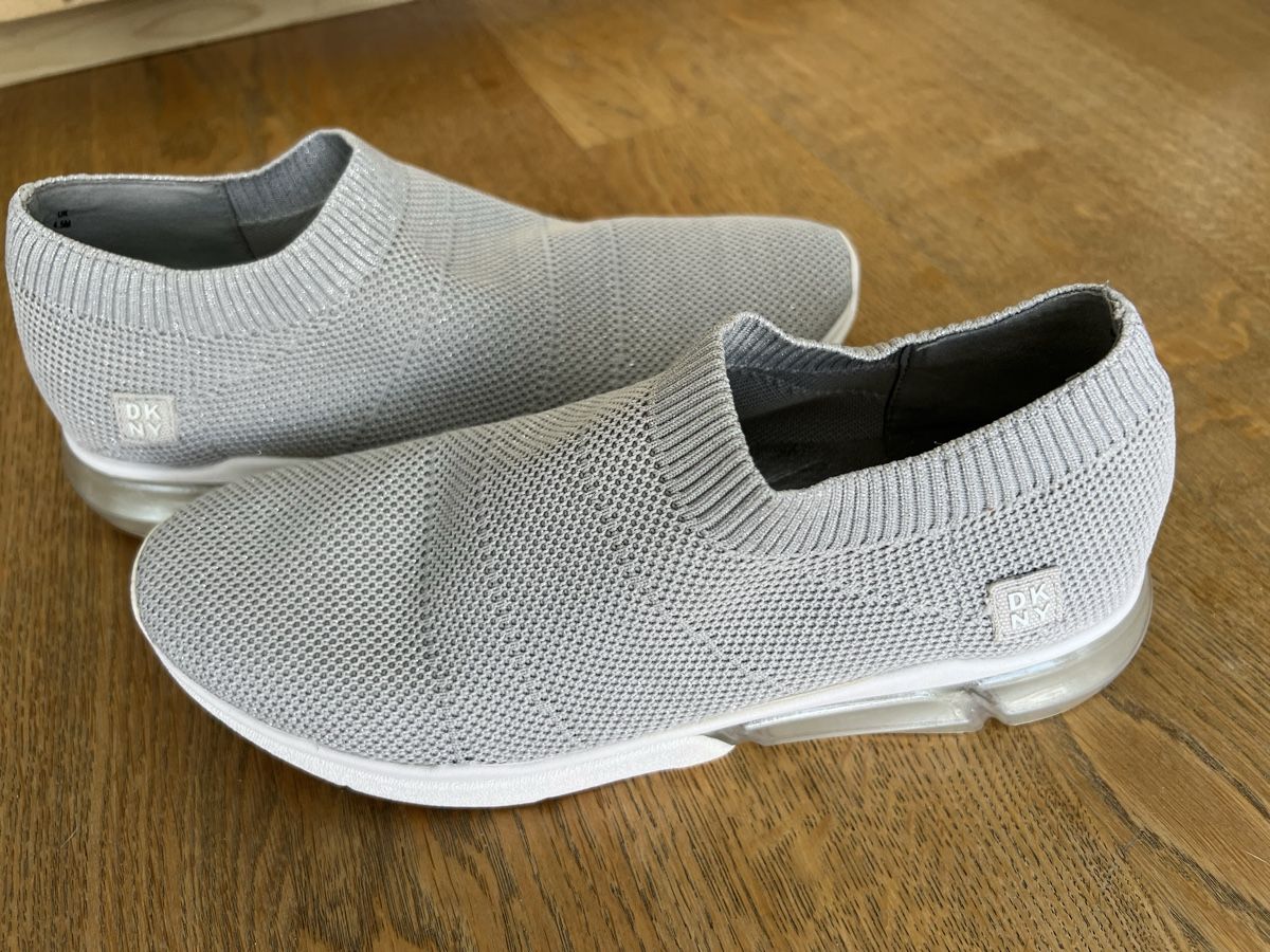 Scarpe da donna: DKNY Sneaker Gr.37.5 – Nuovo (secondo la descrizione) da Reinach AG venduto da innamac