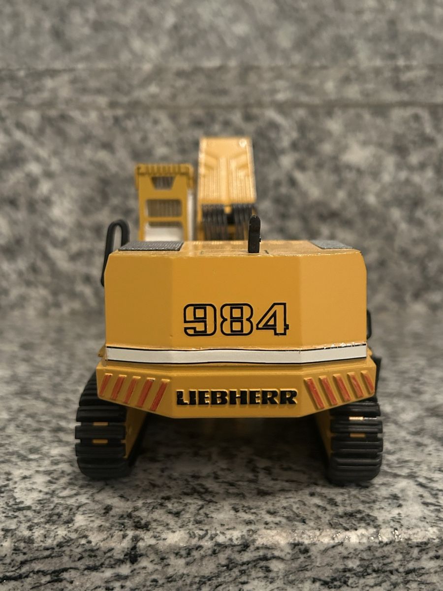 Conrad Modellbausätze & Standmodelle: Liebherr 984, 1:50 , Conrad – Gebraucht aus Horw von Tigercat635 2