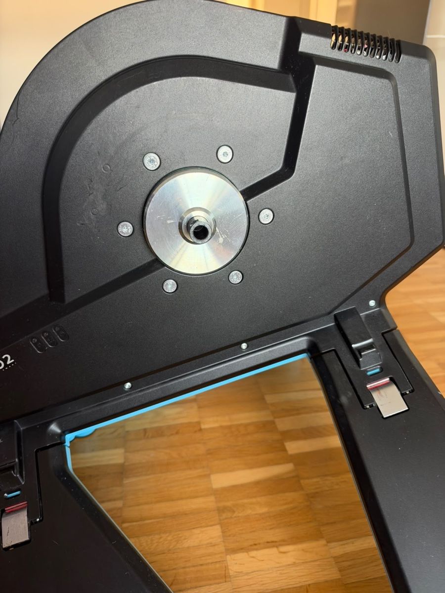 Tacx Hometrainer: Tacx Neo Smart Bike Trainer  – Usato da Uster venduto da rus_cgn6 5