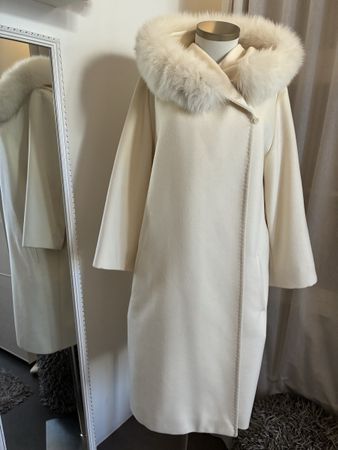 Max Mara Mantel, Winter, Gr. 44, Wolle mit Pelzkragen