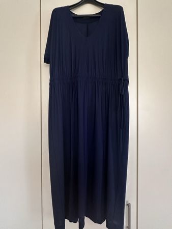 Estomo Dress V-Neck Navy Blue Size M New