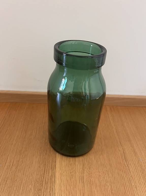 Vase & Récipients: Dunkelgrüne Glasvase – D'occasion à Zürich par mil_27cq