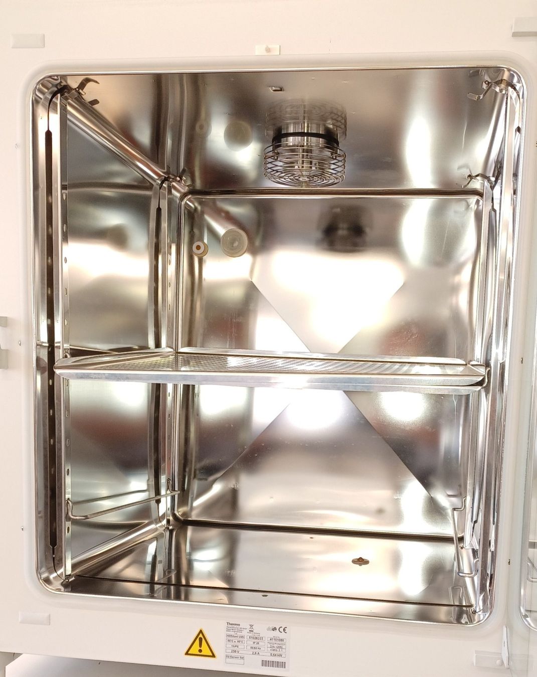 Accessori da laboratorio: Thermo Scientific Heracell 240i – Usato da Niederdorf venduto da LeptonAG_Labor 2