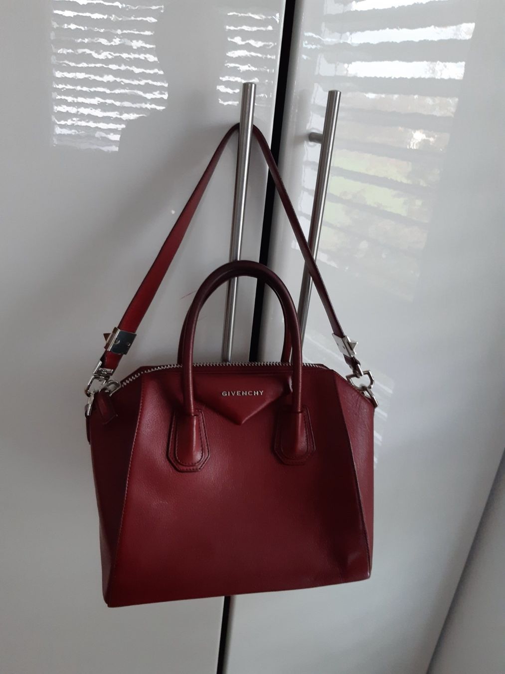Givenchy Borse da donna: Givenchy Antigona small wine red – Usato da Windisch venduto da bymarikaa 1