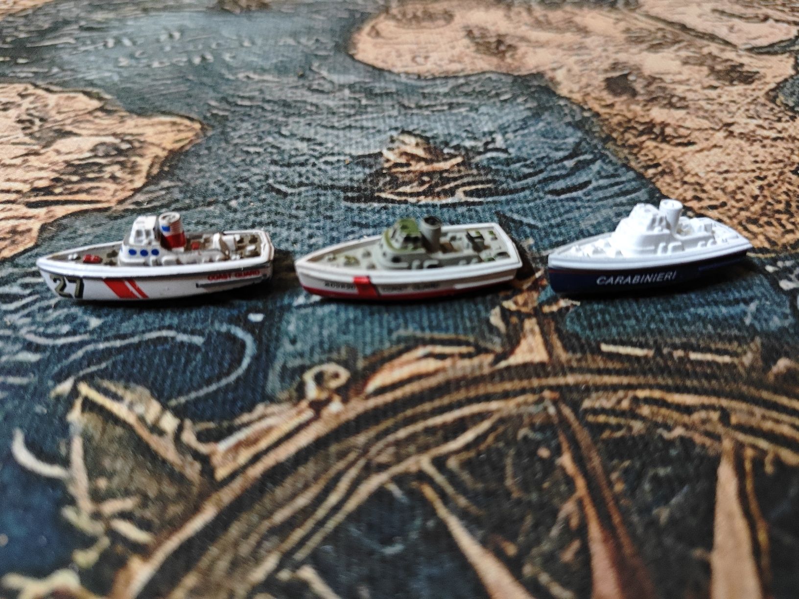 Micro Machines Giocattoli: Micro Machines Coast Guard Cutter – Usato da Wittenbach venduto da stefange