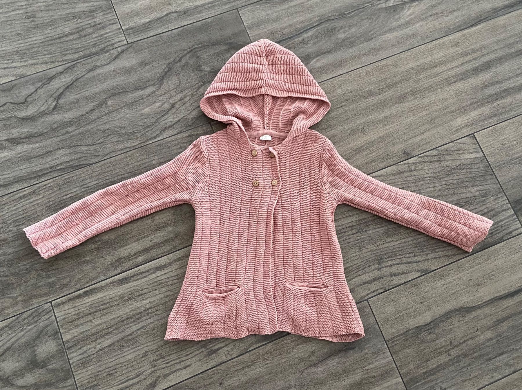 Tchibo Giacche & Cappotti: Schöne Strickjacke - Grösse 98/104 – Usato da Pfäffikon ZH venduto da Mihu79