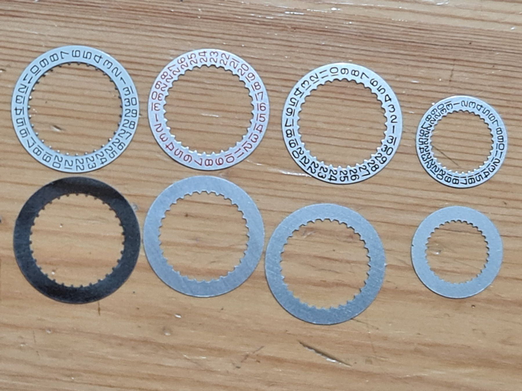 Orologi: Datumscheibe  Diverse – Nuovo (secondo la descrizione) da Winterthur venduto da Hai6 3