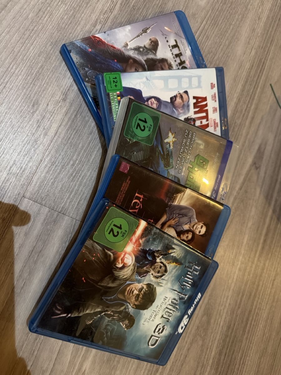 Tous les DVDs: Coffret 5 Blu-ray: Thor, Ant-Man, Twilight, Harry Potter 3D – D'occasion à Arconciel par WheelH_23