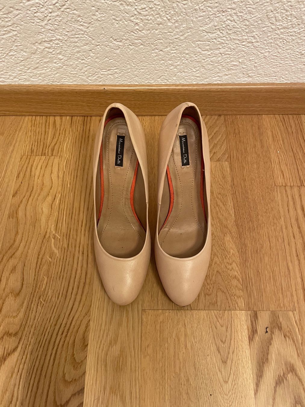 Massimo Dutti Damenschuhe: Pumps nude Massimo Dutti Grösse 40 – Gebraucht aus Zürich von Schmusnik 1