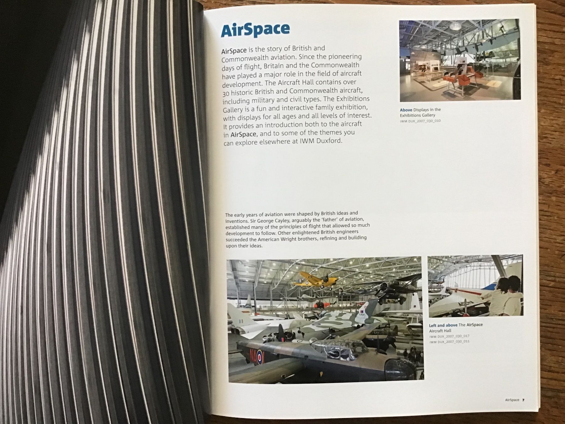 Livres: Imperial War Museum Duxford Guidebook – D'occasion à Fully par Ruby97 2