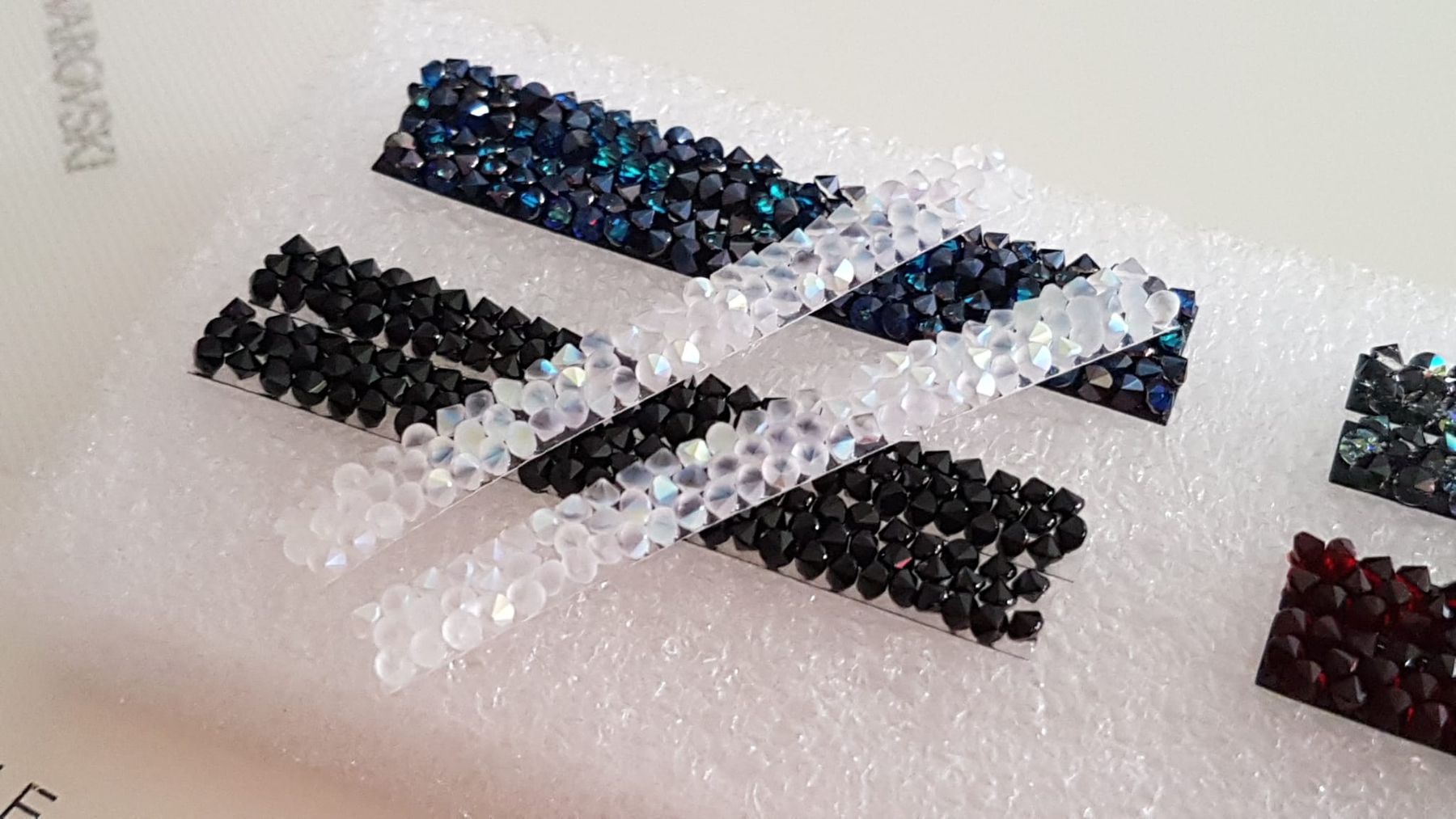 Swarovski Statuette: Swarovski Cry Fine Rocks 2St. 5 Farben. – Nuovo (secondo la descrizione) da Zürich venduto da 280_yc86 3