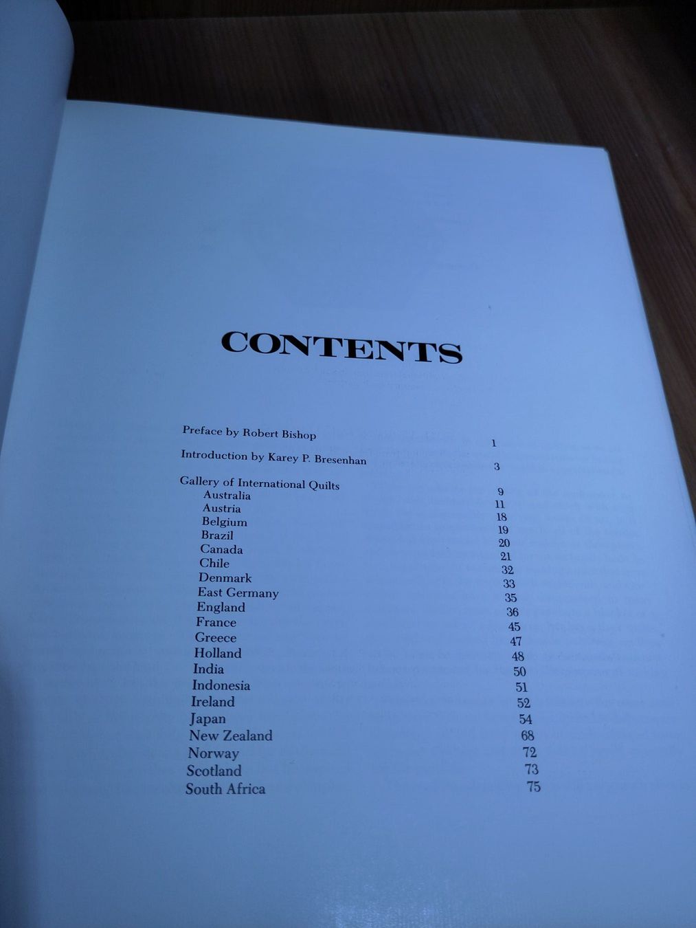 Bücher: Hands All Around: Quilts from many Nations – Gebraucht aus Bülach von Tiefschlaflos 2