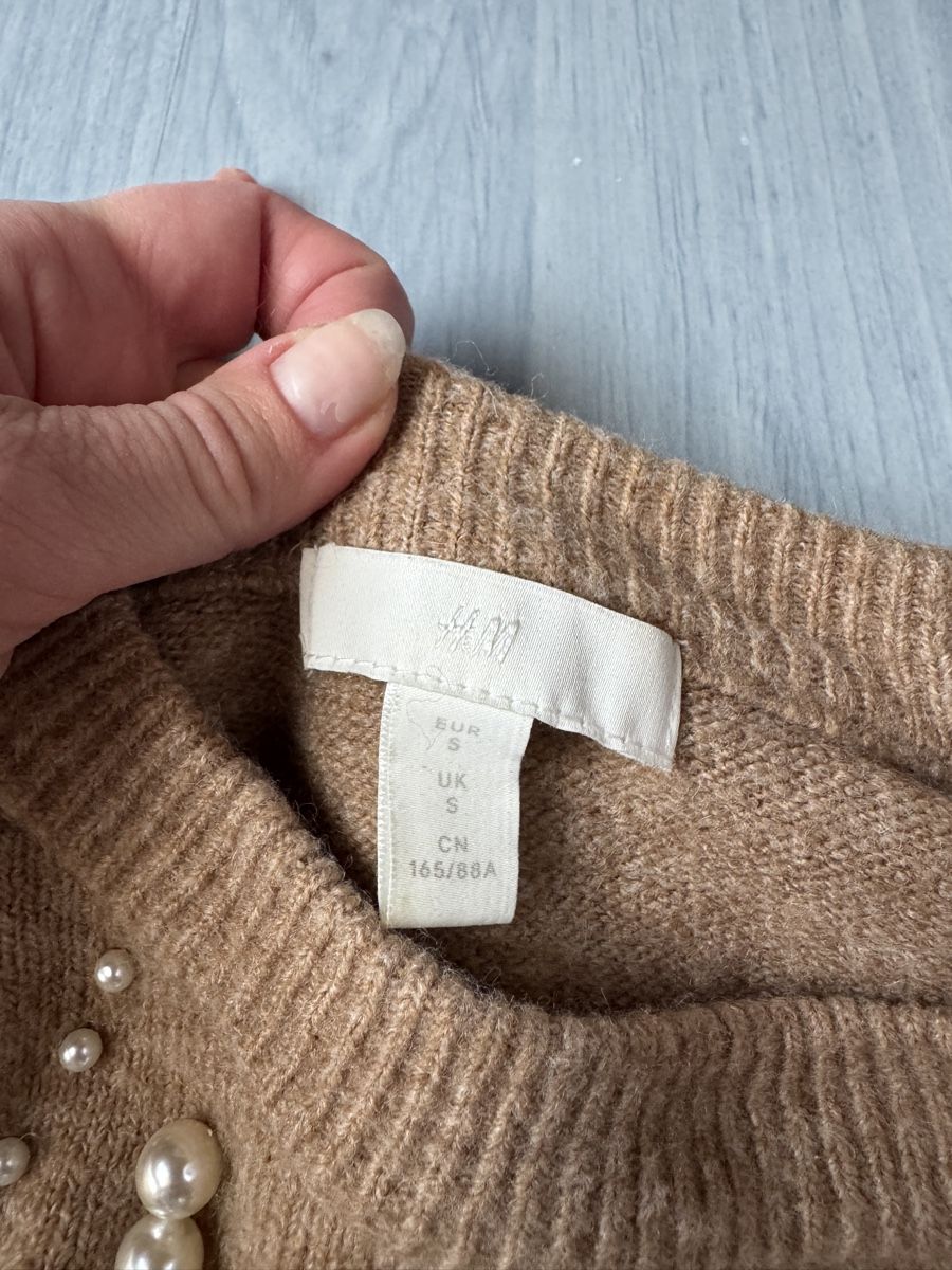Maglioni & Felpe: Eleganter Strickpullover mit Perlen, Grösse S – Usato da Wallisellen venduto da car_w72g 2