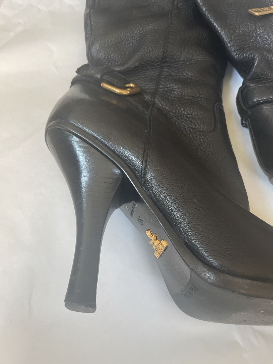 Scarpe da donna: Prada Lederstiefel Gr. 36 schwarz – Nuovo (secondo la descrizione) da Oetwil am See venduto da abtDesign 2