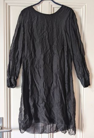 AJLAK : Robe légère en soie noire S-M-L