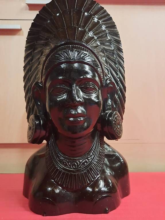 Sculture & Statue: Statue Indianer Figur – Usato da Hitzkirch venduto da miguman72