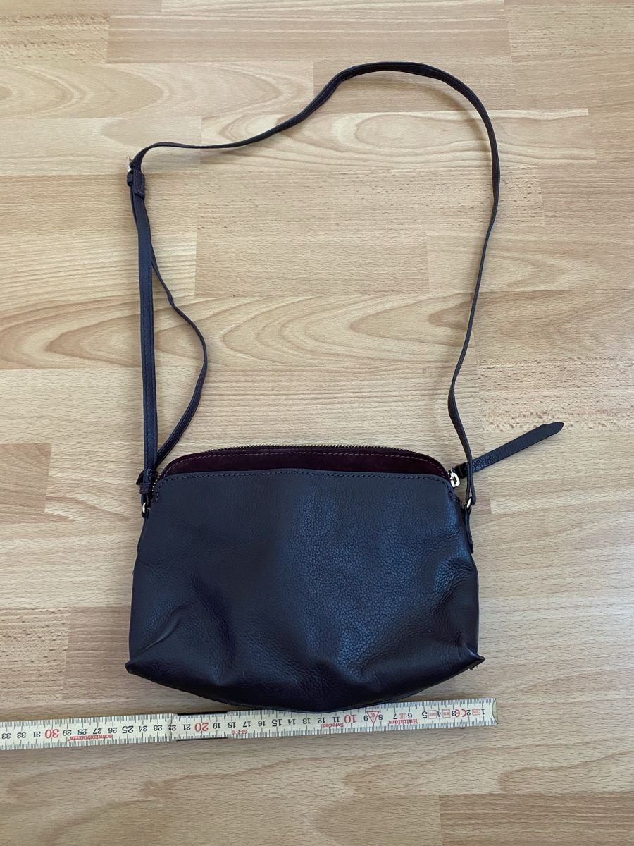 Taschen für Damen: Umhängetasche – Gebraucht aus Boll von schueleli