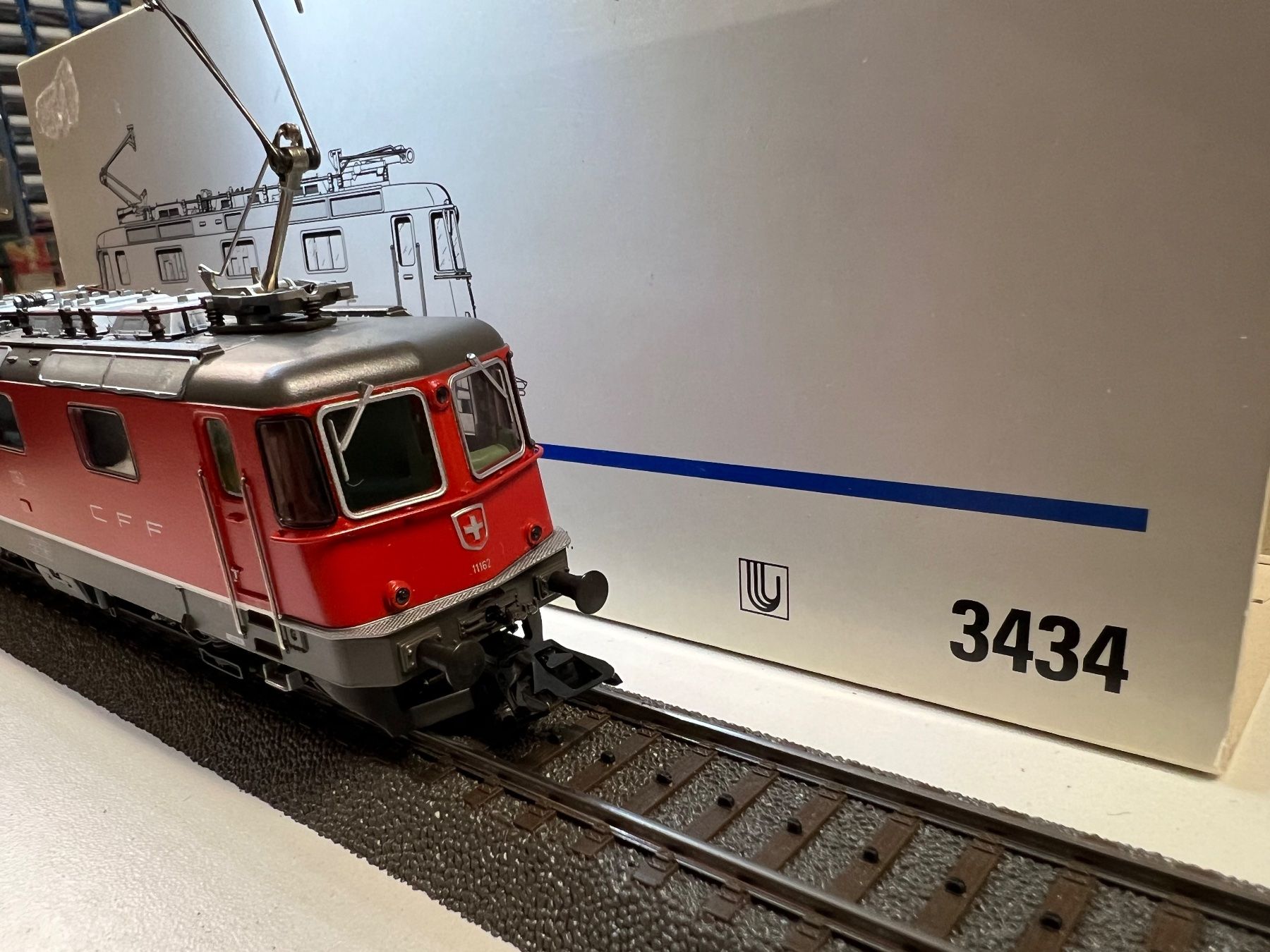 Märklin Modelleisenbahnen: Märklin Re 4/4 Digital MFX Platine LED – Neu (gemäss Beschreibung) aus Martigny von nevada98 2