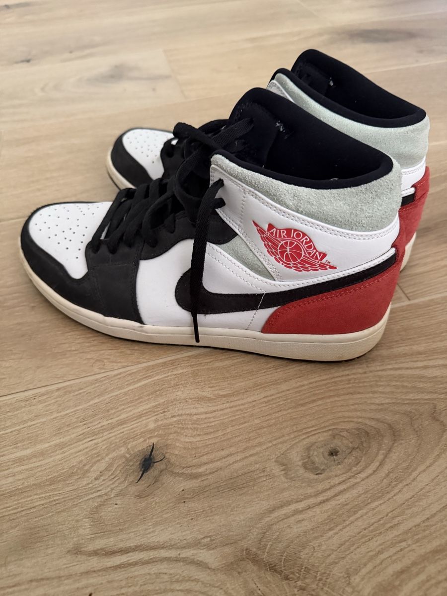 Jordan Chaussures hommes: Jordan 1 Mid SE Red Black Toe – D'occasion à Erlenbach ZH par Mattia777 3