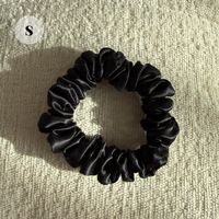 17# black 100% Mulberry Silk Scrunchie Size S - NEW!