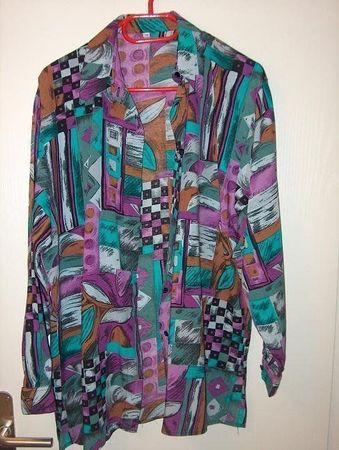 Neuw. Bluse bunt gemustert - Gr. 40