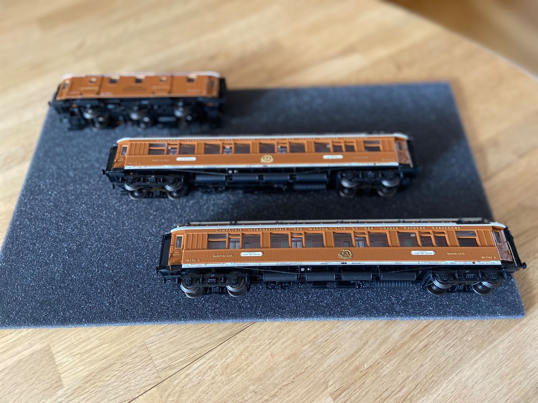 Hobbytrain Modellini di ferrovie: CIWL Hobbytrain H44010 3er Set – Usato da Basel venduto da Relaphe 7