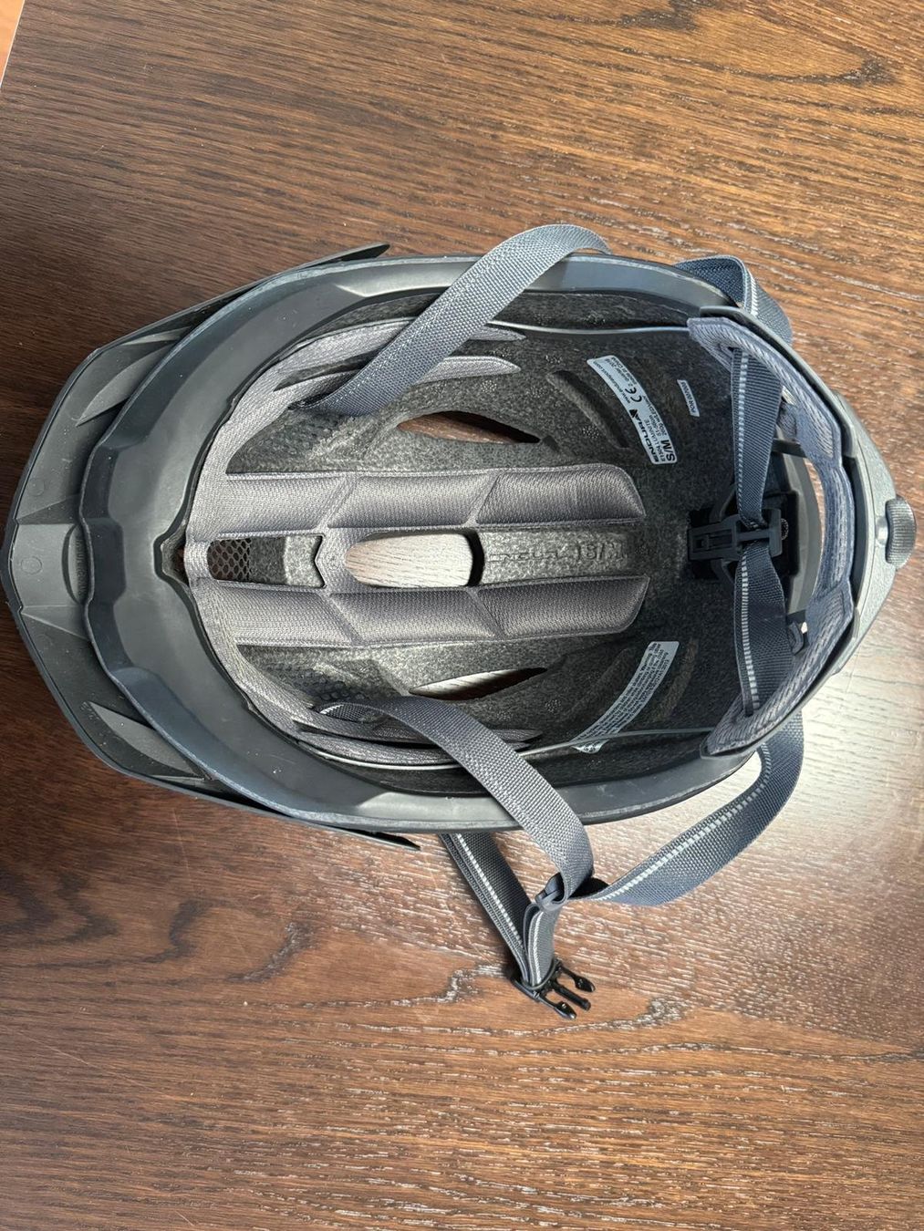 Caschi: Endura Fahrrad Helm – Usato da Zürich venduto da Secure 3