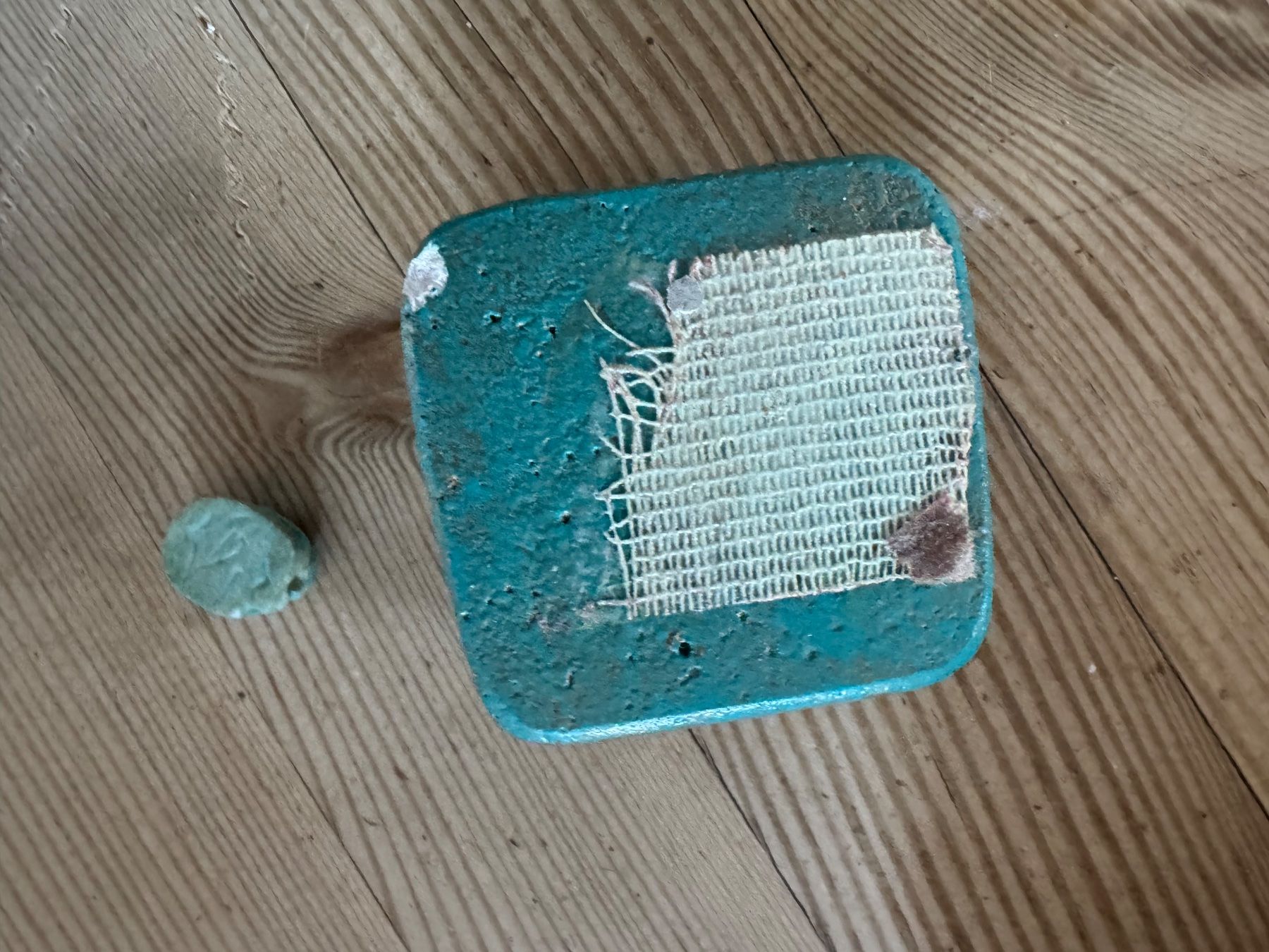 Tutte le decorazioni: Scarabée Égyptien, turquoise, 2 pièces – Difettoso da Veyrier venduto da Kimedovapa_1 1
