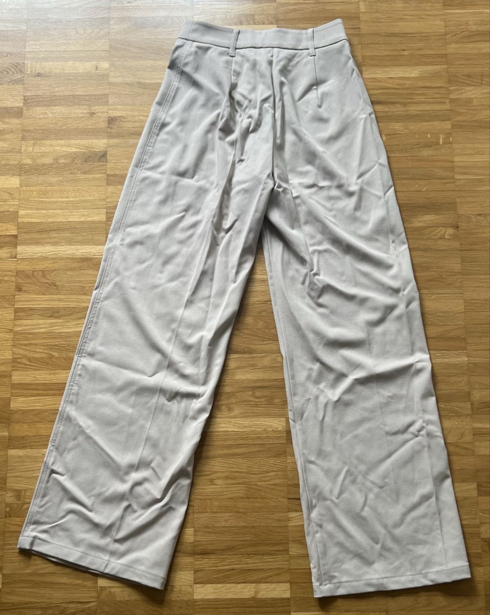 Bershka Pantaloni: Bershka Anzugshose – Nuovo (secondo la descrizione) da Weiach venduto da deb_7zrg 1