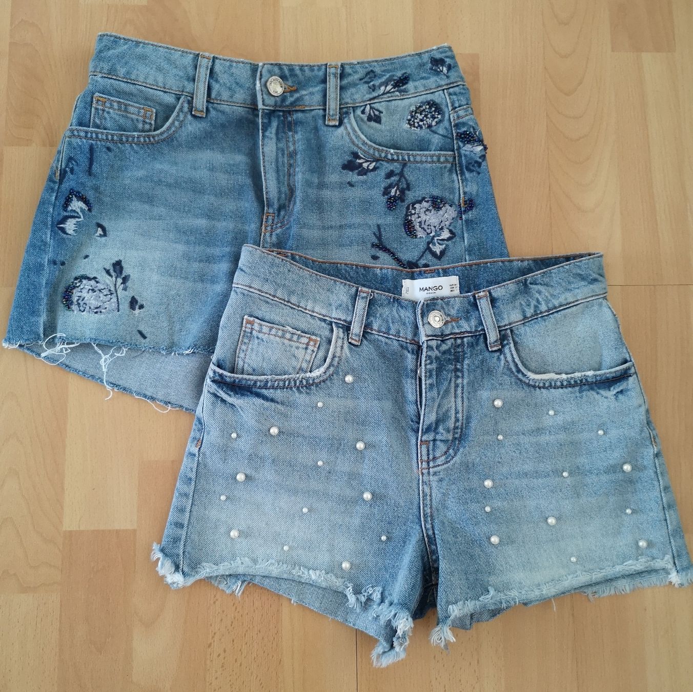 Jeans: Jeans-Hotpans Gr. 34 - Spendenaktion – Usato da Unterkulm venduto da Beljasch