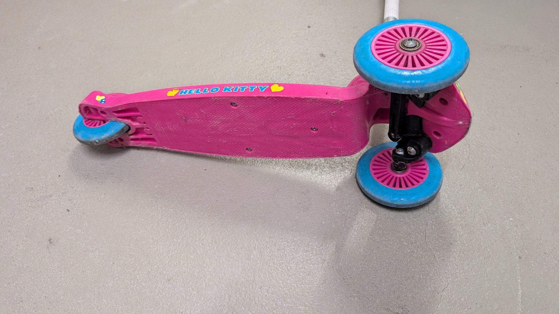 Kickboard: Kinderroller Hello Kitty 3-Rad pink gebraucht – Gebraucht aus Wilen b. Wollerau von Antoinette10 4
