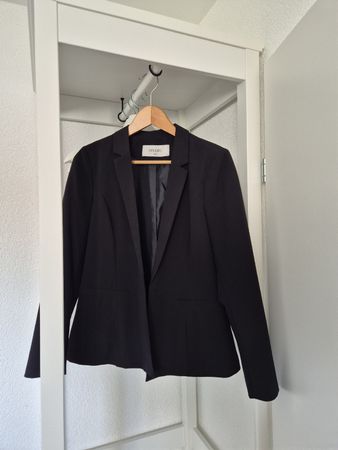 Blazer und Hose schwarz