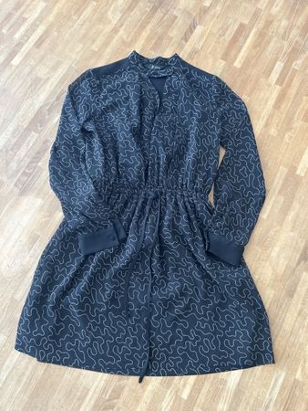 Club Monaco Kleid schwarz Muster Grösse 0