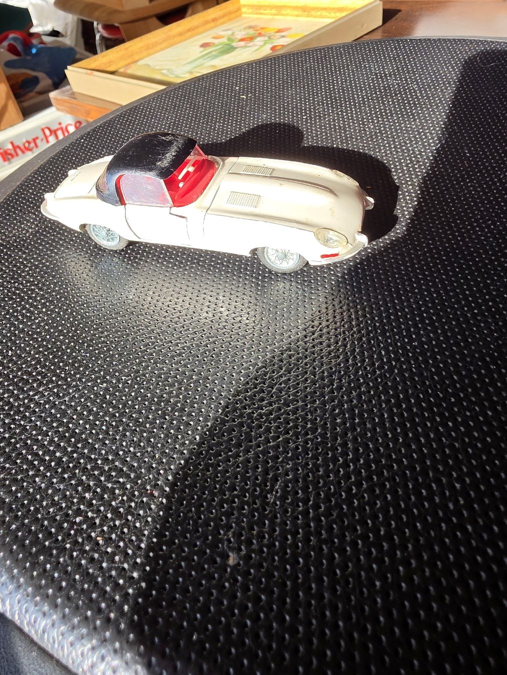 Jaguar Modellini d'auto: Modellauto Tekno Jaguar E-Type weiss gebrauchter Zustand – Usato da Mörigen venduto da Clio111