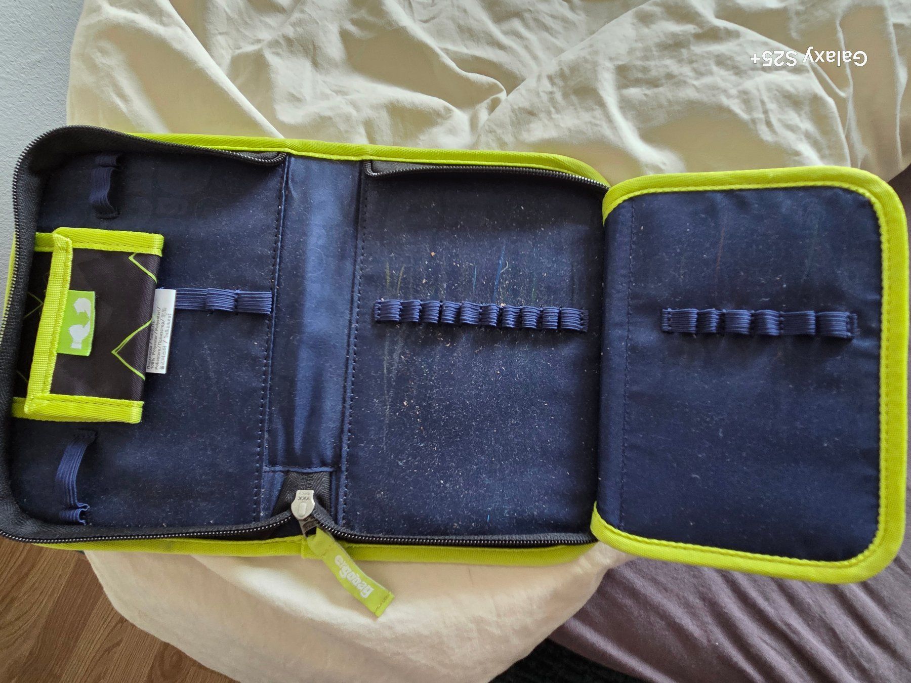 Borse & Zaini: ergobag Rucksack und Etui dunkles Muster guter Zustand – Usato da Winterthur venduto da Domsta 3
