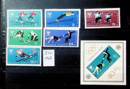 BULGARIE  BLOC + TIMBRES NEUFS 1967. COTE  8.50 EUROS /T91